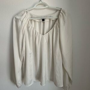 Ann Taylor Blouse Top Shirt Long Sleeve Satin Silk Like Ivory Suit Work Office